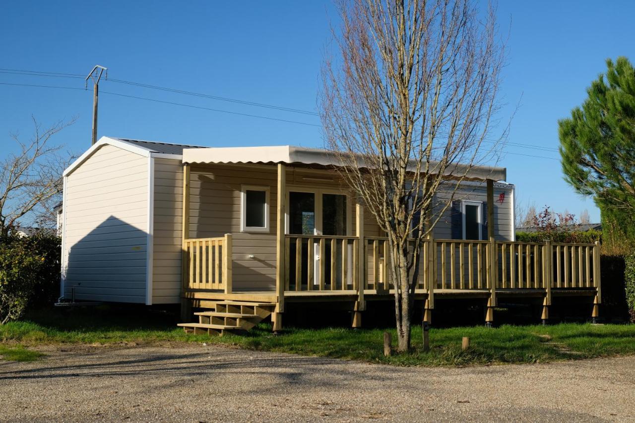 Camping Les Lacs D'Armagnac Bretagne-d'Armagnac Exterior photo